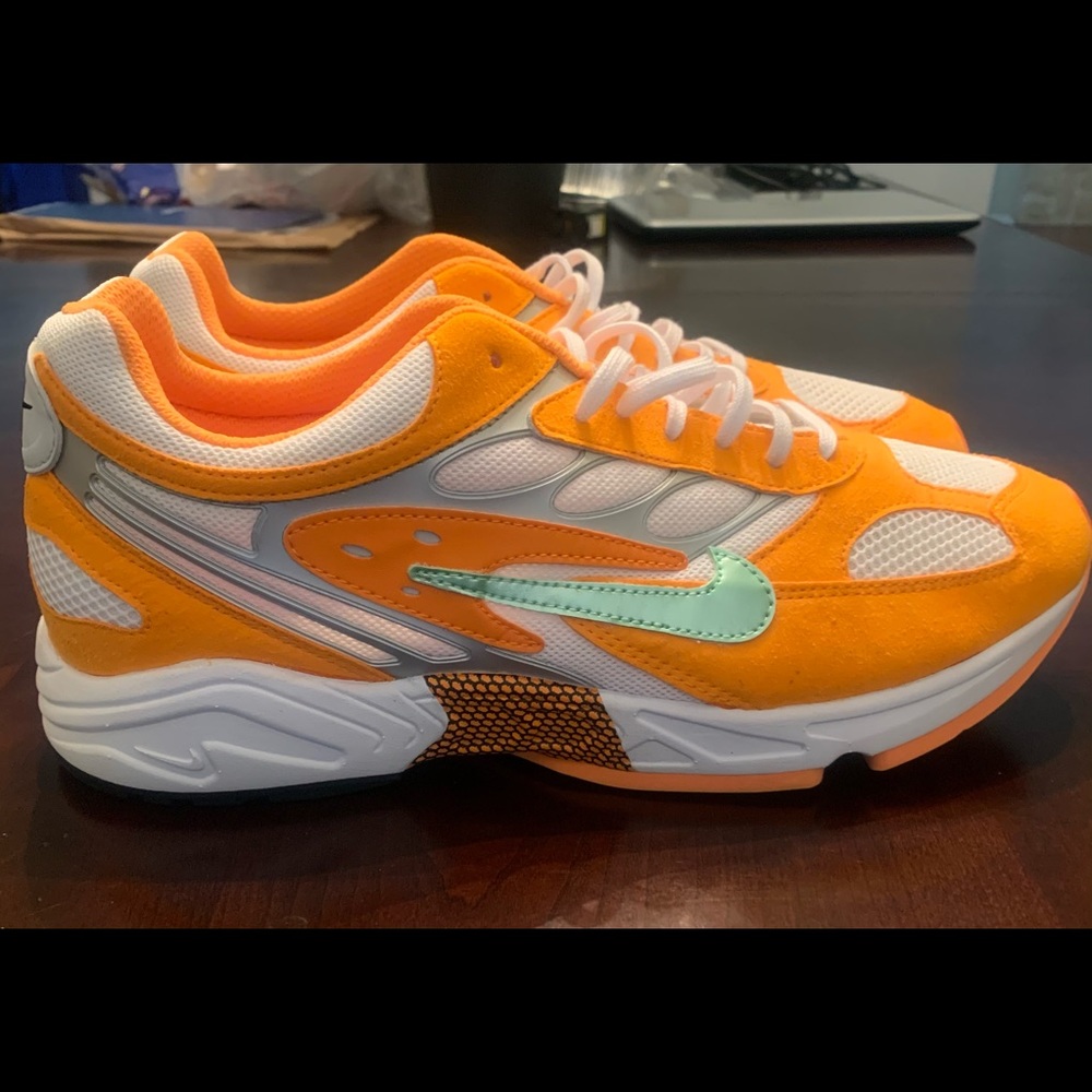 Nike air ghost racer